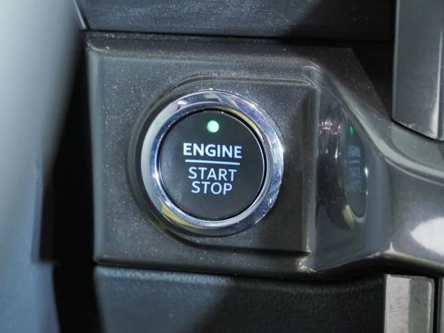 Certified Used 2023 Blue Ford XLT image 32
