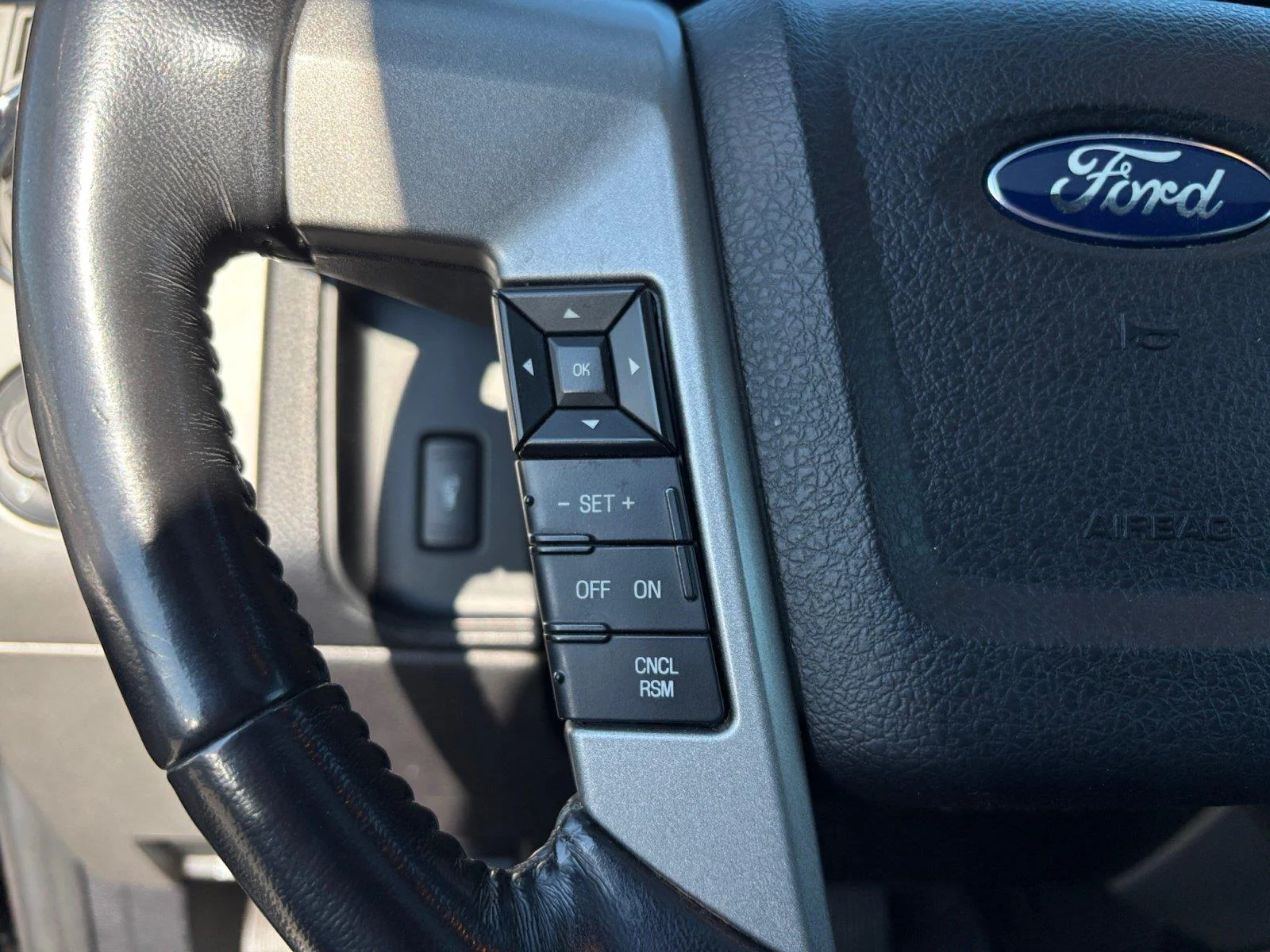 Used 2016 Magnetic Ford Limited image 26
