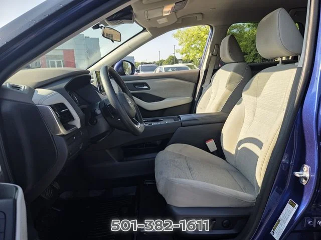 Used 2022 Blue Nissan SV image 9
