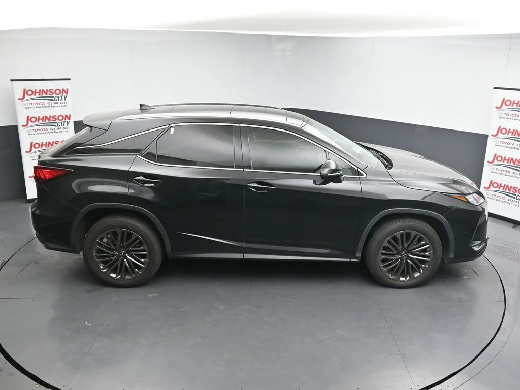 Used 2022 Black Lexus 350 image 33