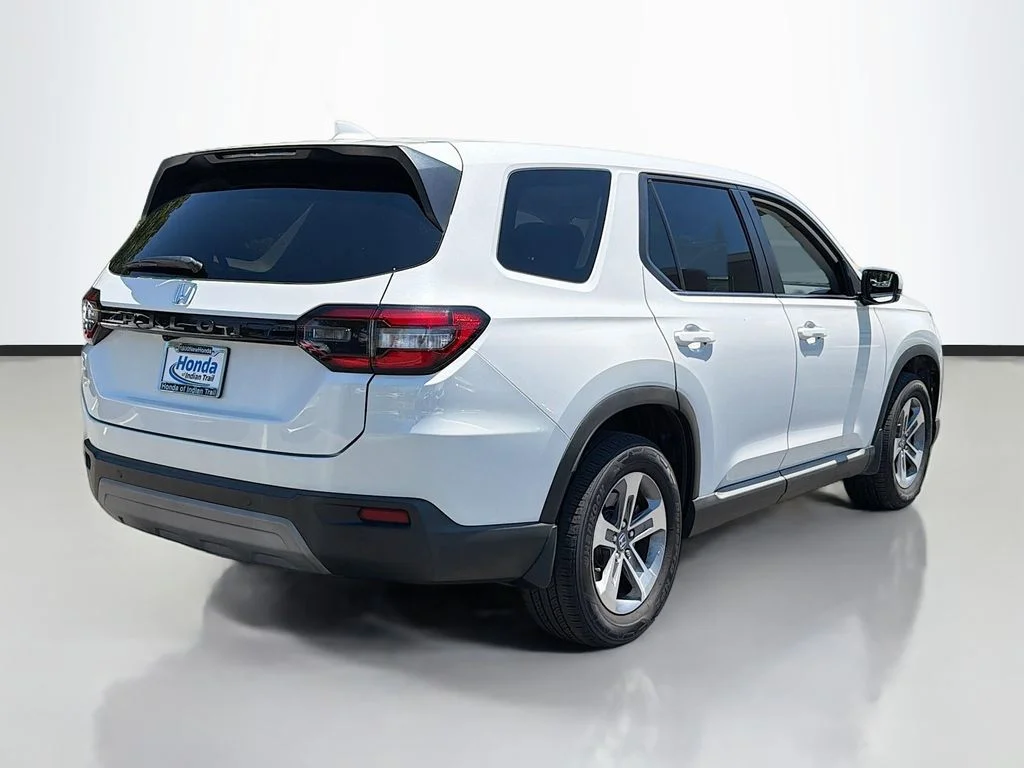 Used 2025 Platinum White Pearl Honda EX-L image 5
