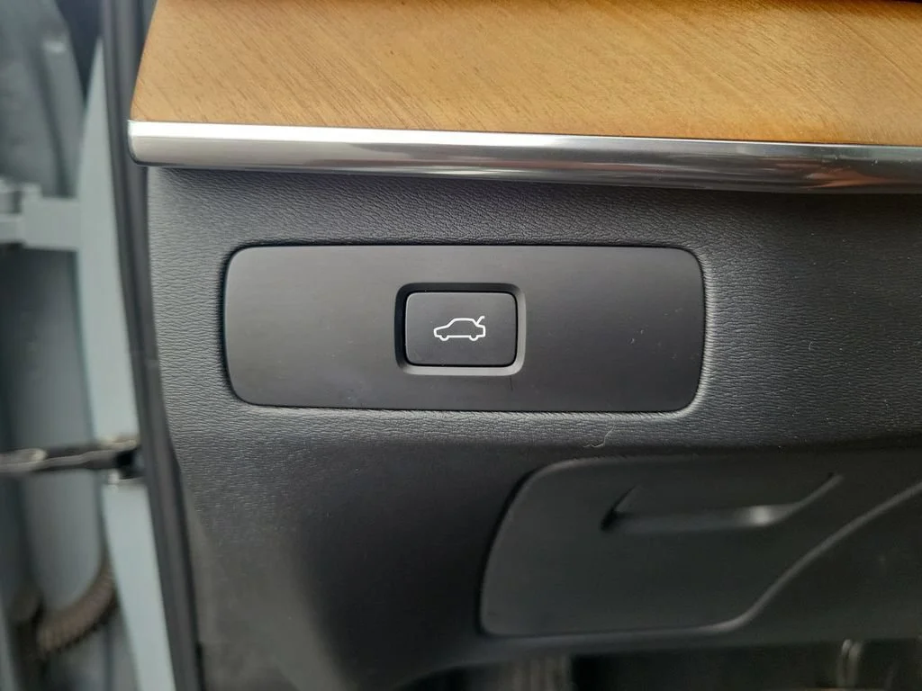 Used 2024 Gray Volvo B5 Plus Bright Theme image 17