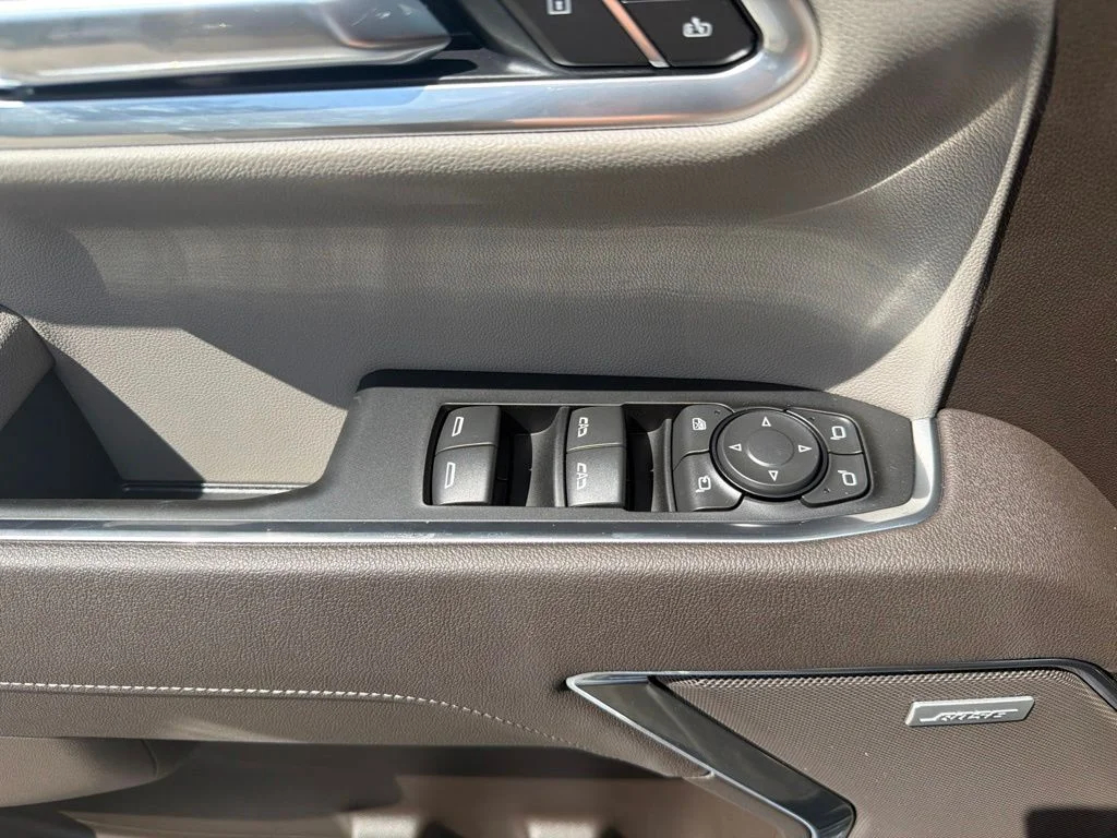 New 2026 Onyx Black GMC SLT image 12