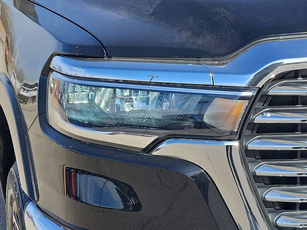 New 2026 Diamond Black Crystal Pearl-Coat Exterior Paint RAM Laramie image 8