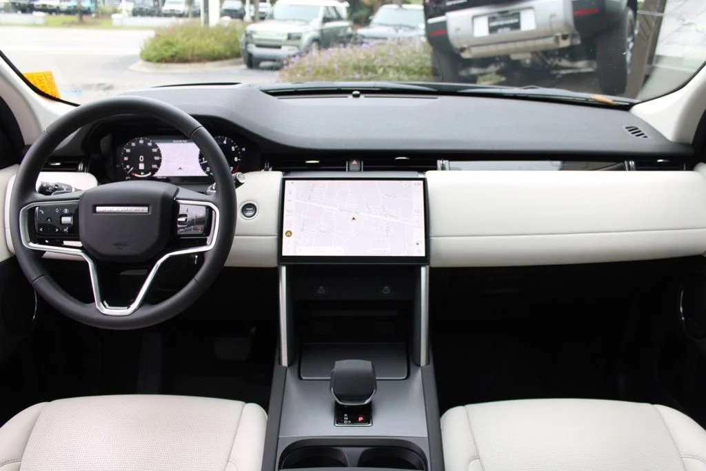 Certified Used 2025 Eiger Grey Metallic Land Rover S image 33
