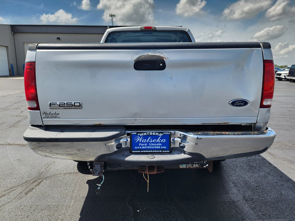 Used 2006  Ford  image 7