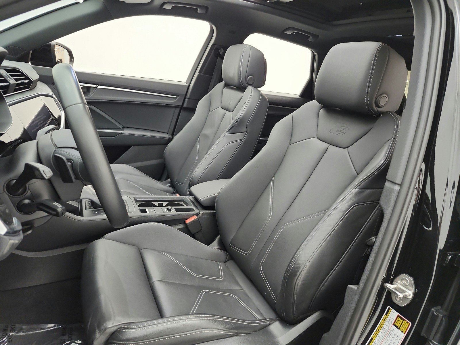 Used 2023 Mythos Black Metallic Audi S line Premium image 10