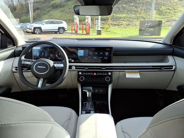 New 2026 White Hyundai SEL AWD image 7