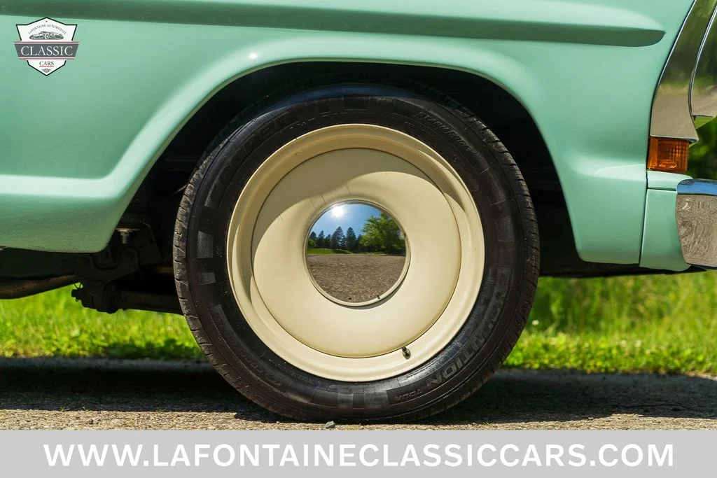 Used 1970  Ford  image 46