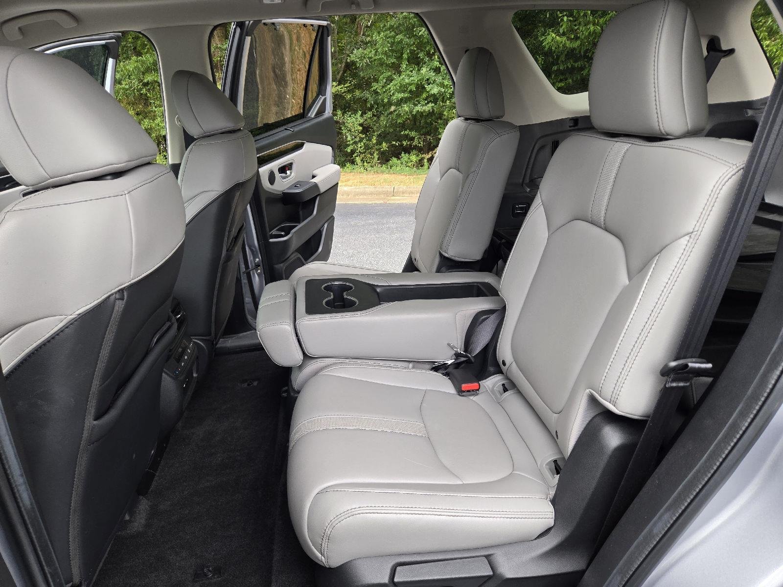 Used 2024 Lunar Silver Metallic Honda Touring image 20