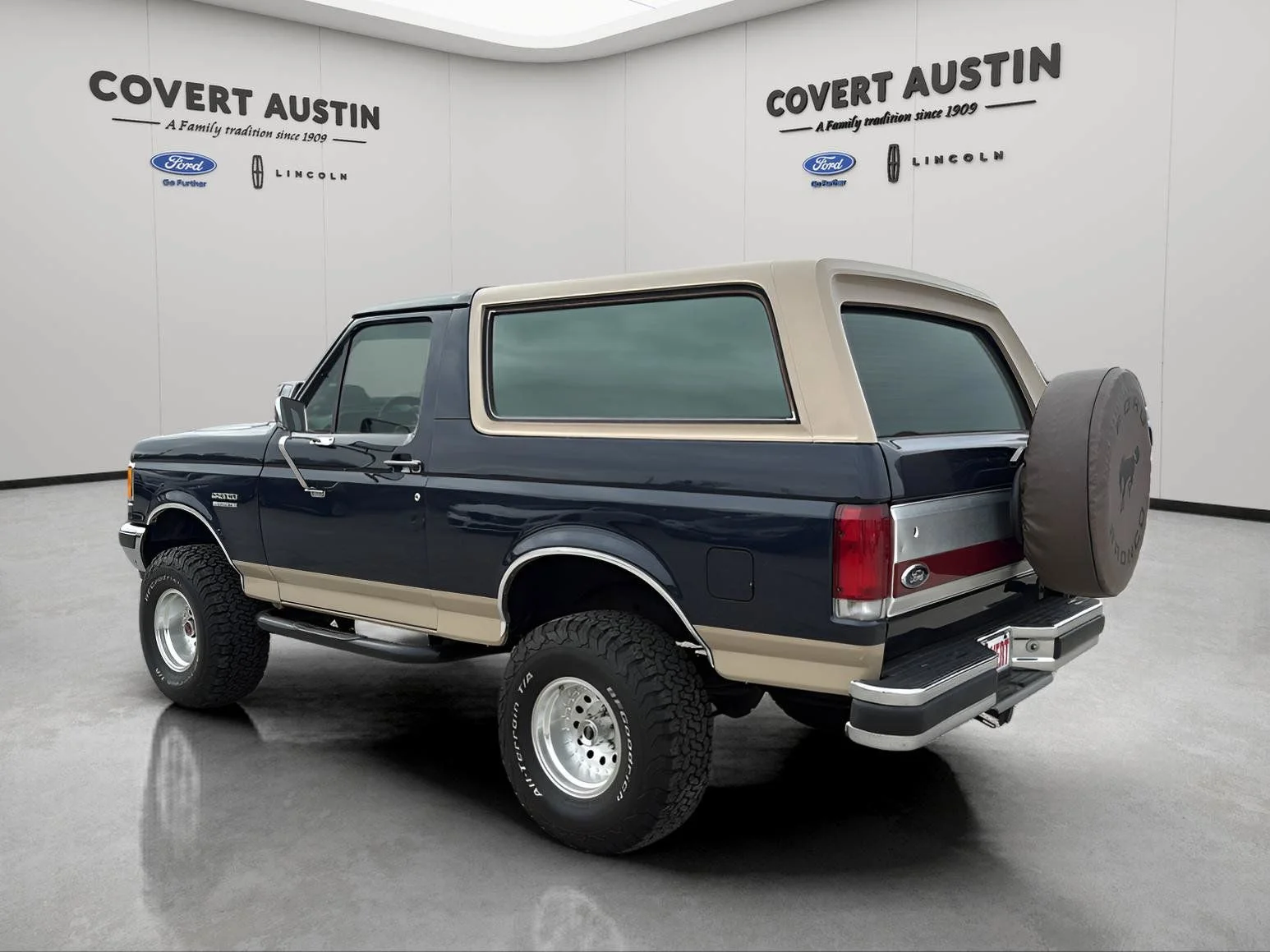 Used 1988  Ford XLT image 7