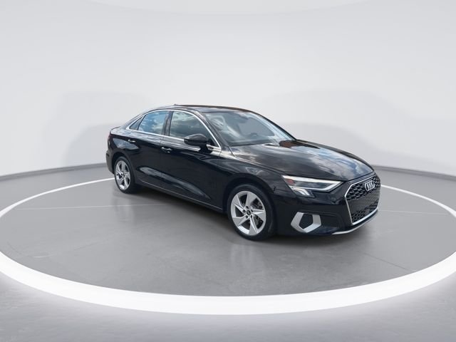 Used 2024  Audi 40 Premium image 2