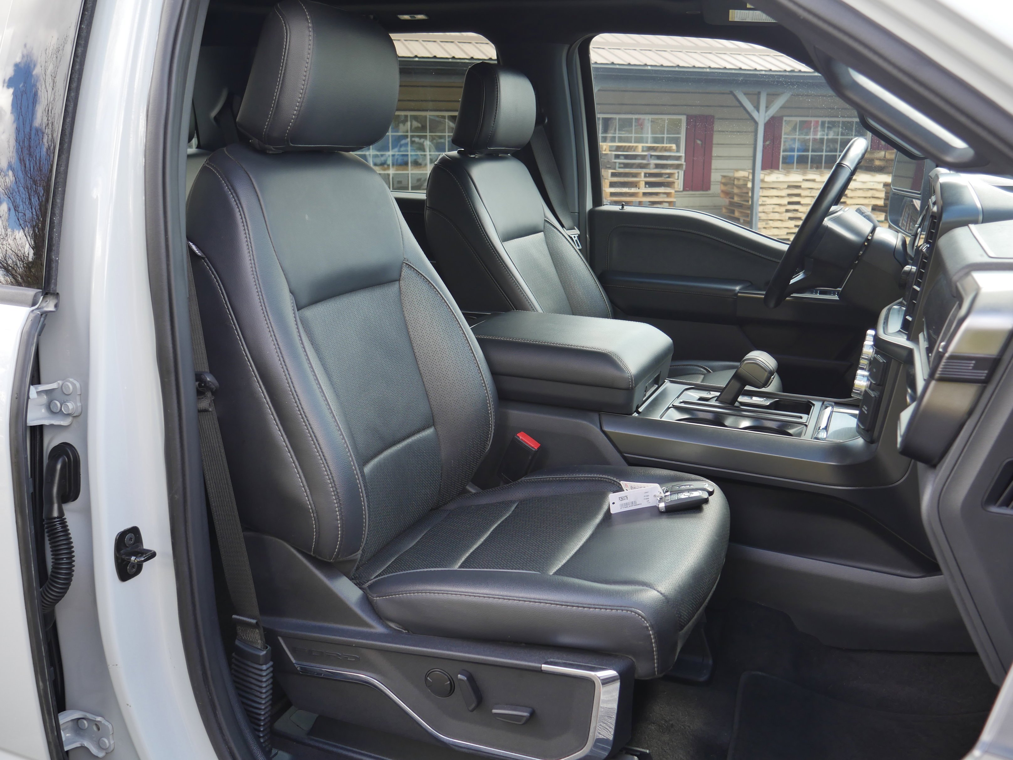2024 Ford F-150 Lariat - Photo 31