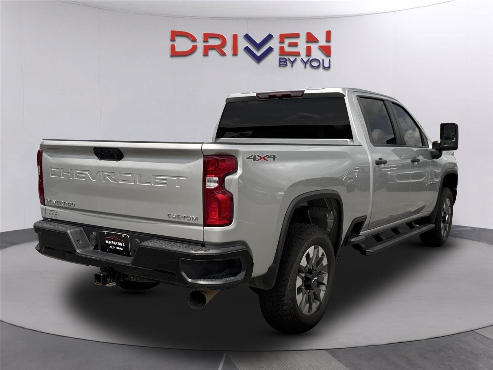 Certified Used 2021 SILVER ICE METALLIC Chevrolet Custom image 4