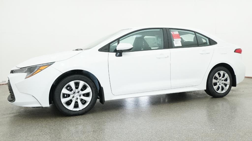 New 2026 Ice Cap Toyota LE image 13