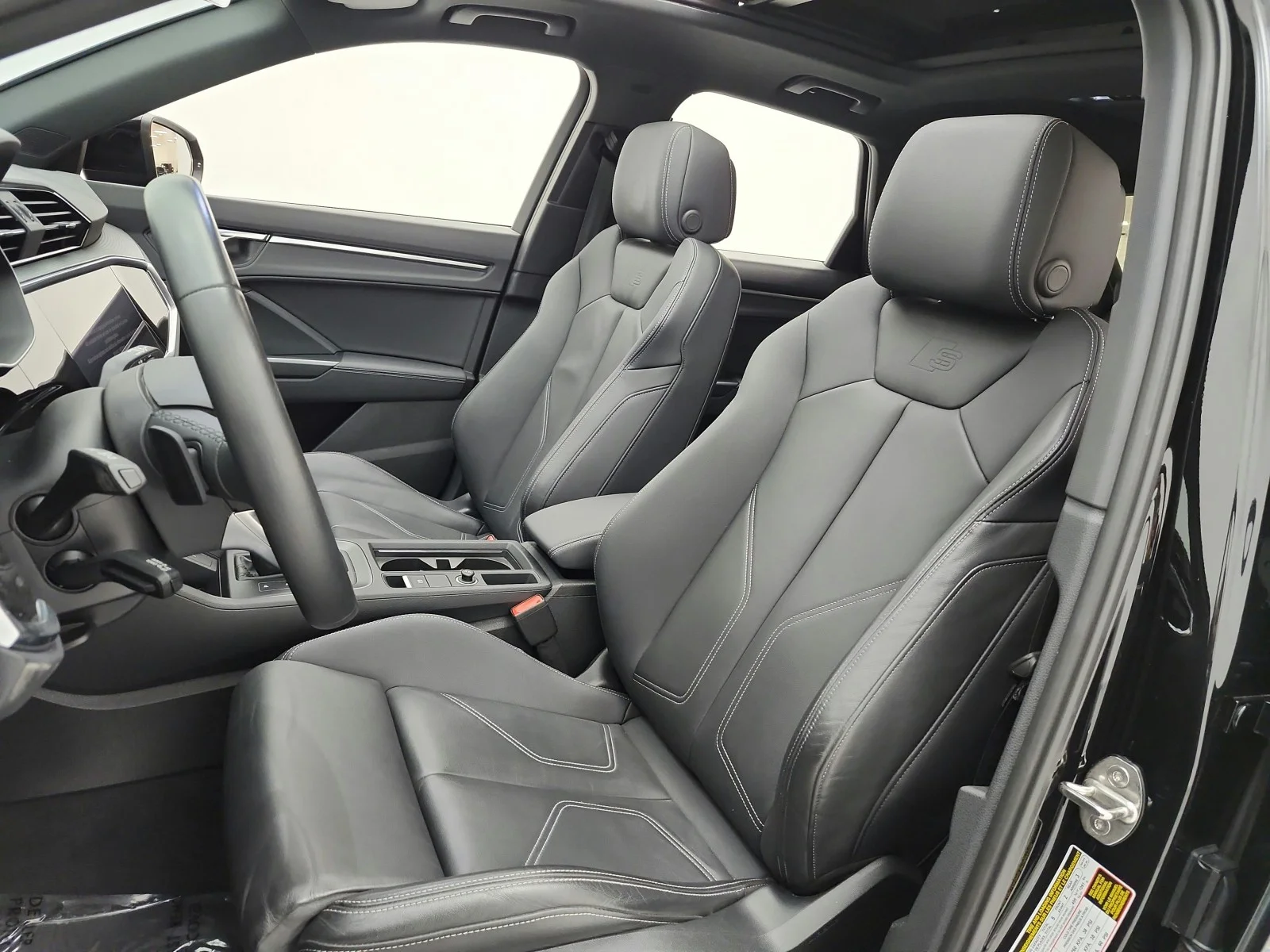 Used 2023 Mythos Black Metallic Audi S line Premium image 10