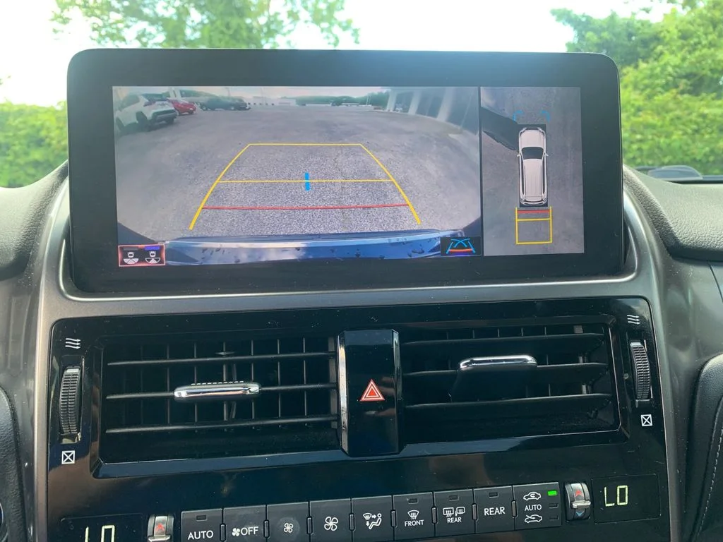 Used 2023 Black Lexus 460 image 24