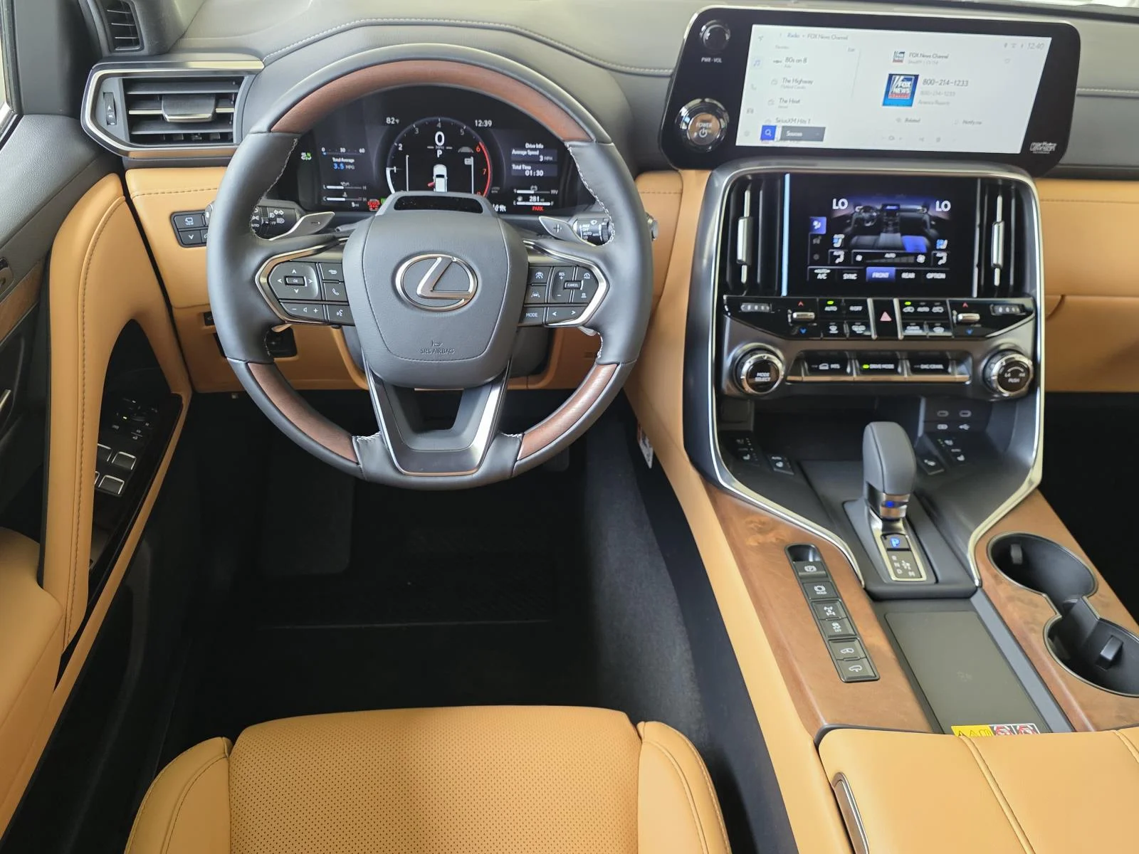 2026 Lexus LX 700h Luxury - Photo 12