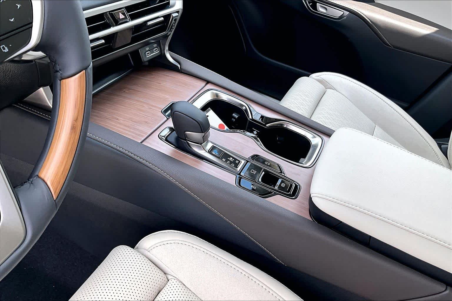 New 2026 Copper Crest Lexus Luxury image 11