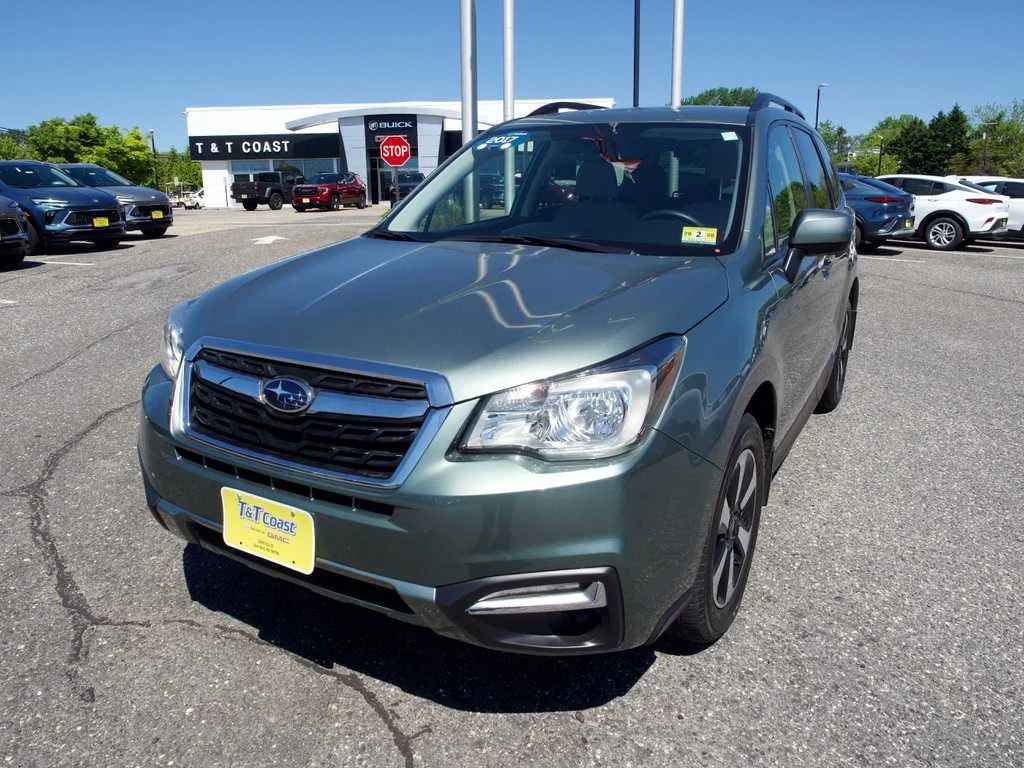 2017 Subaru Forester 2.5i Premium CVT's photo