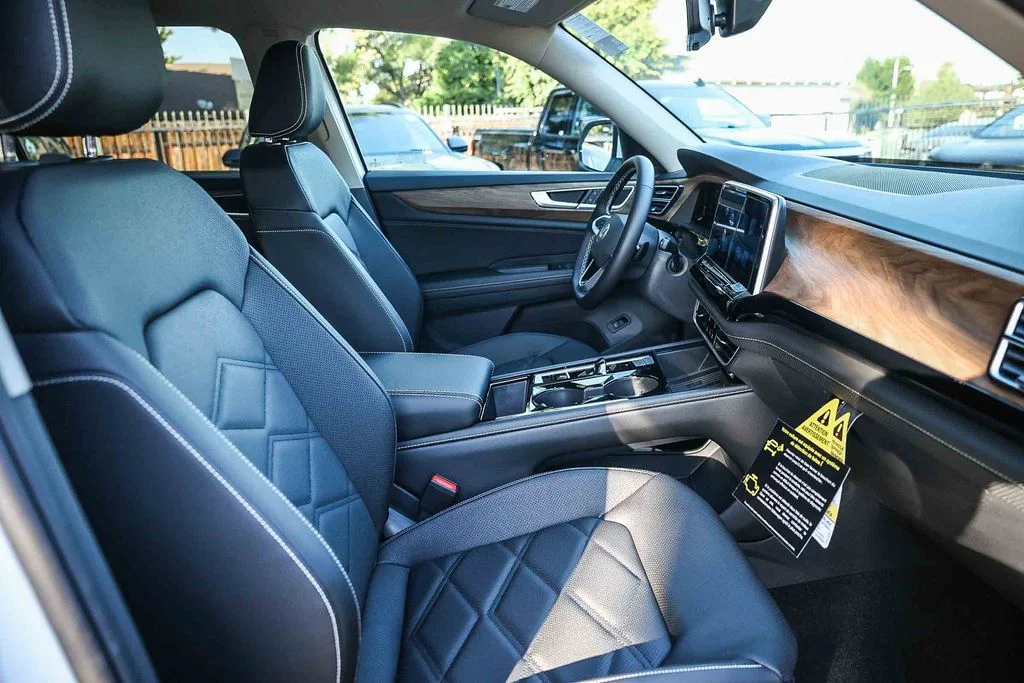 2026 Volkswagen Atlas SE w/Tech - Photo 26