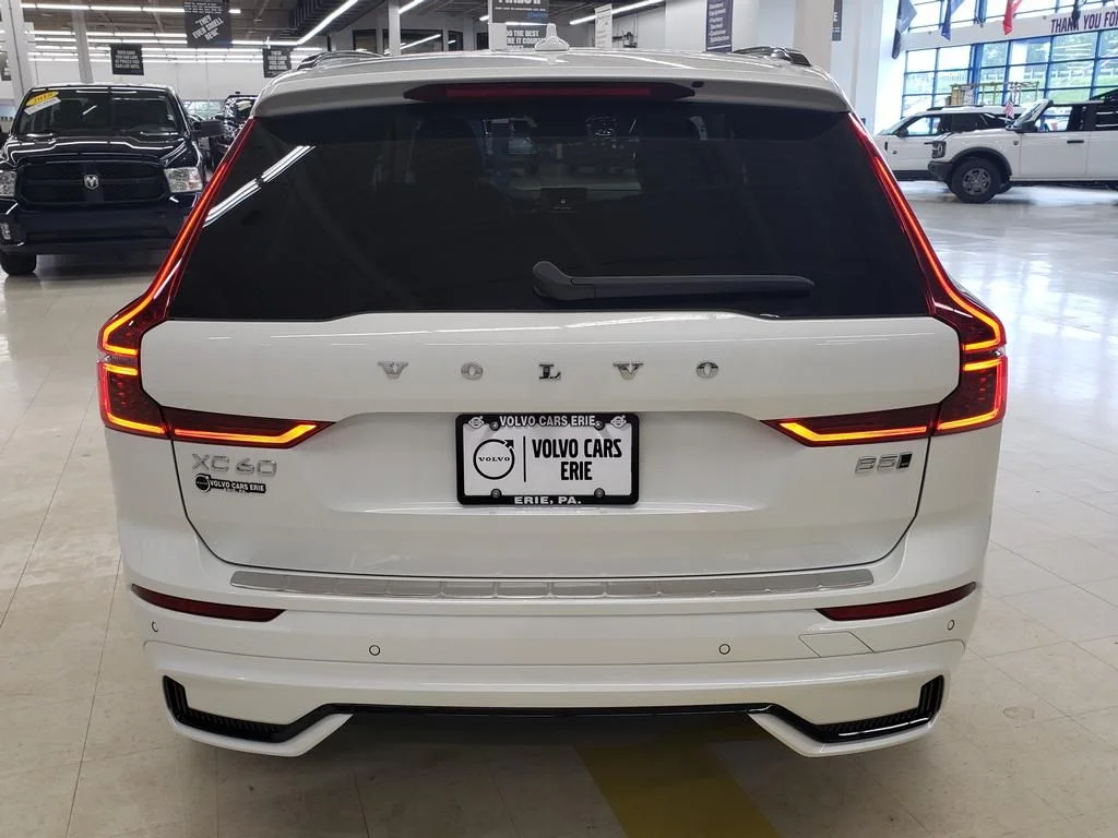 New 2026 Crystal White Volvo Ultra image 7