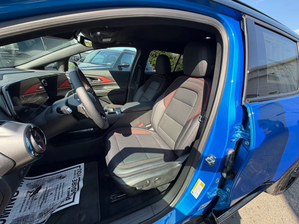 2026 Chevrolet Equinox EV RS - Photo 9