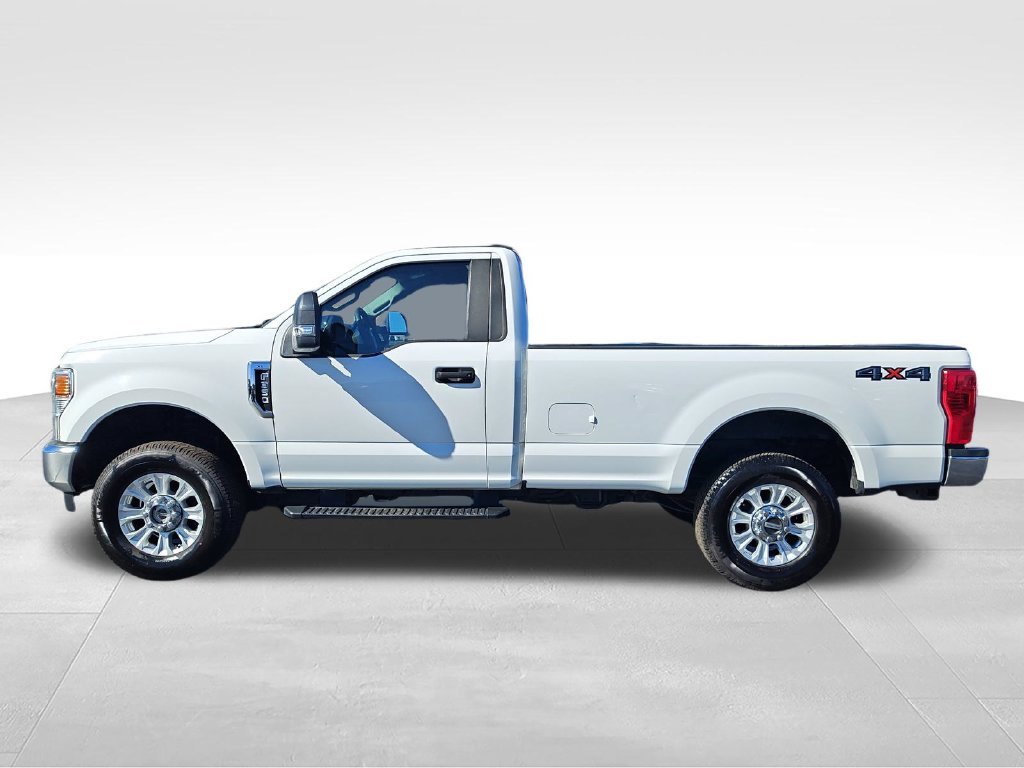Used 2020 White Ford XL image 2