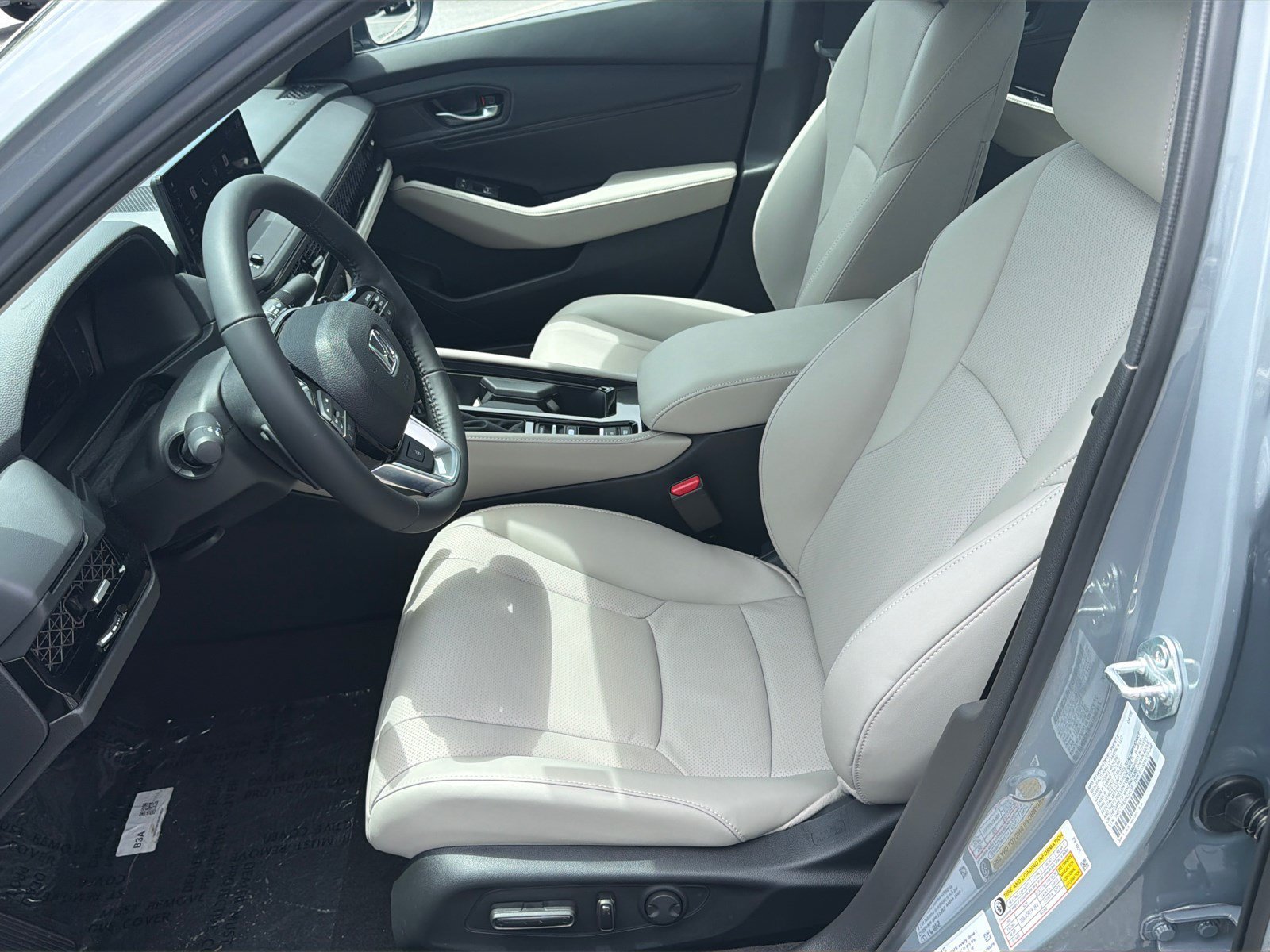 New 2026 Urban Gray Pearl Honda Touring image 9