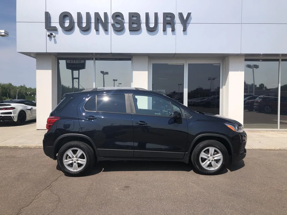 Used 2022 Blue Chevrolet AWD 4dr LT w/ Leather image 2
