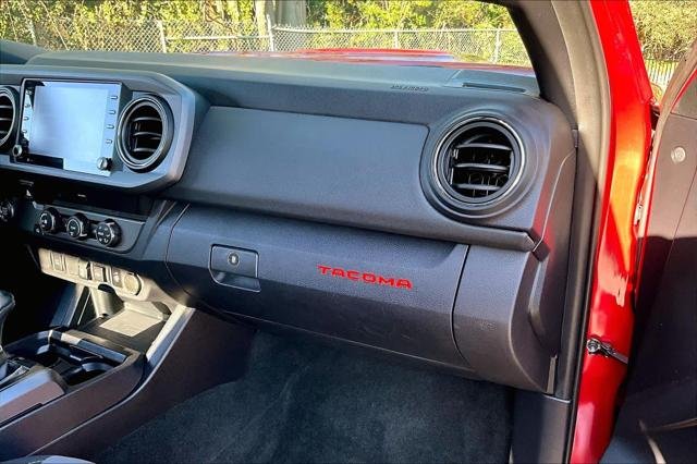 Certified Used 2020 BARCELONA RED MET. Toyota  image 17