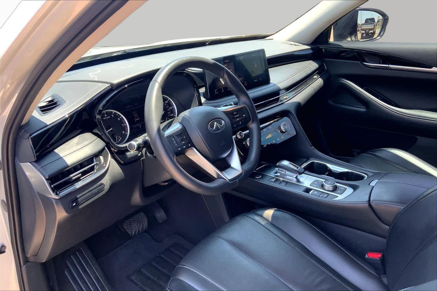 Certified Used 2023 Liquid Platinum INFINITI PURE image 18