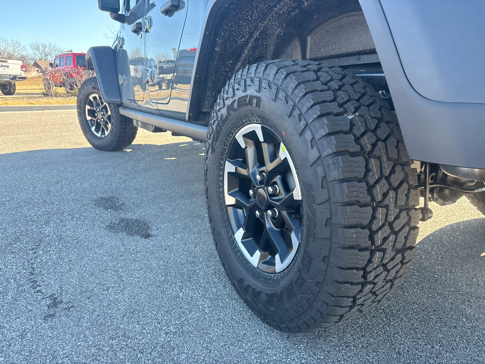 New 2026 Anvil Clear-Coat Exterior Paint Jeep Rubicon image 6