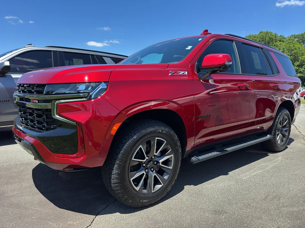 Used 2022 Cherry Red Tintcoat Chevrolet Z71 image 3