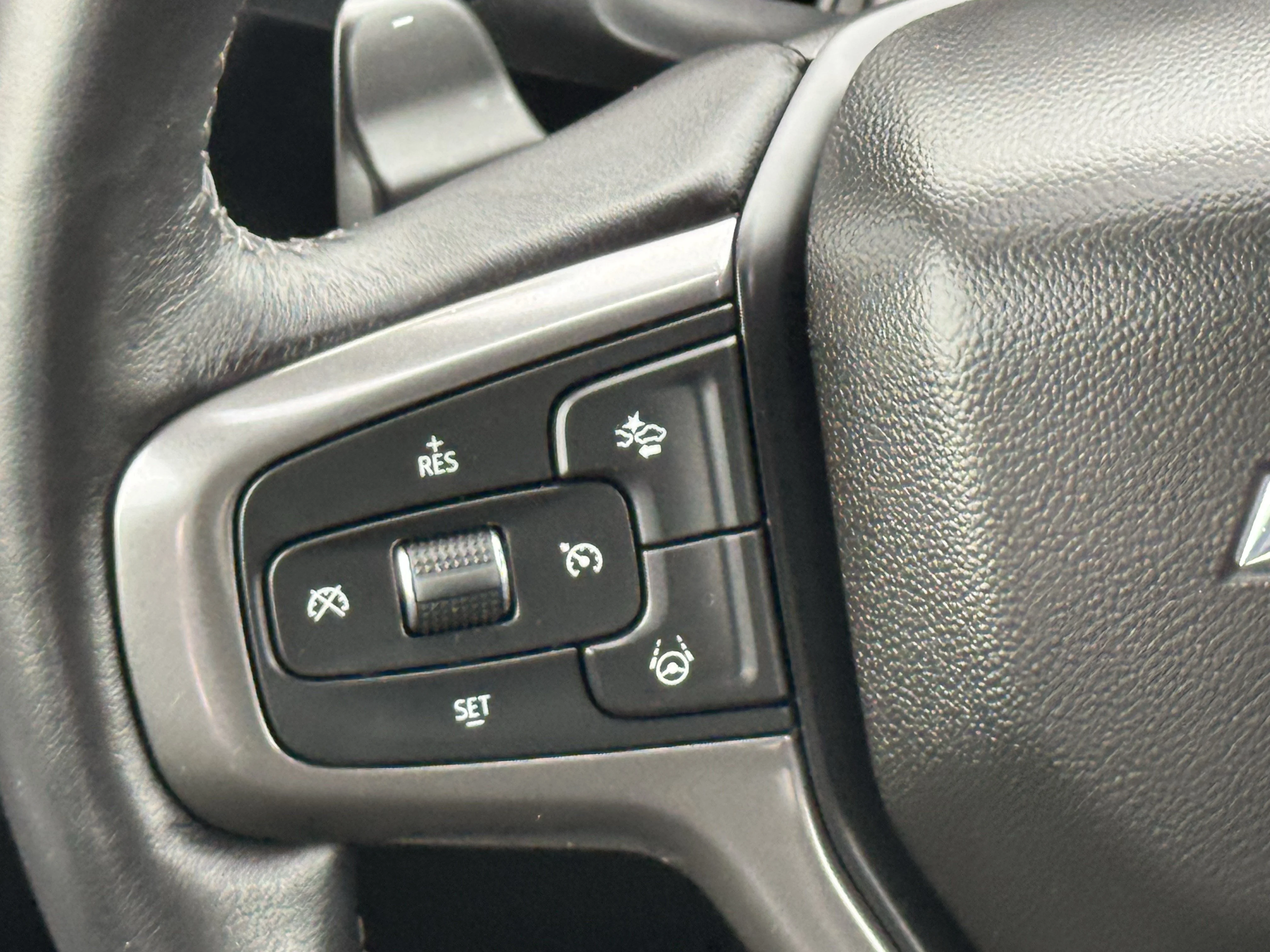 Used 2025 Black Chevrolet High Country image 12
