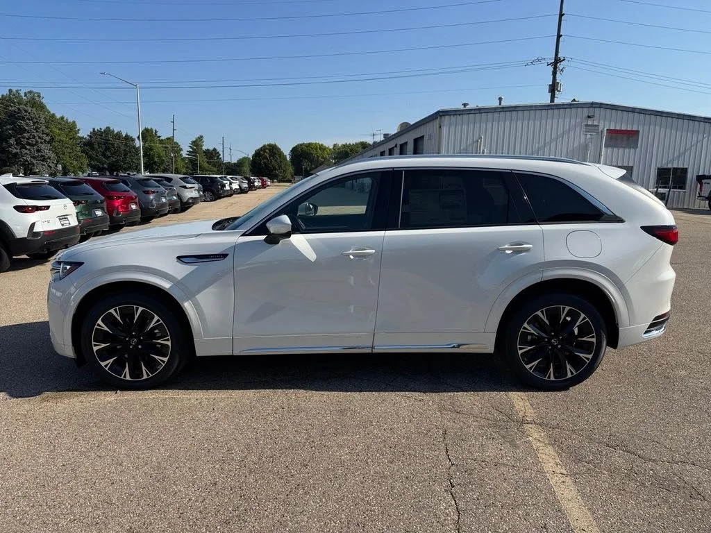 New 2026 Rhodium White Premium Mazda 3.3 Turbo S Premium Plus image 3