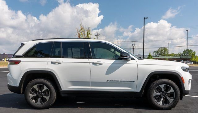 Used 2023 White Jeep 4xe image 5
