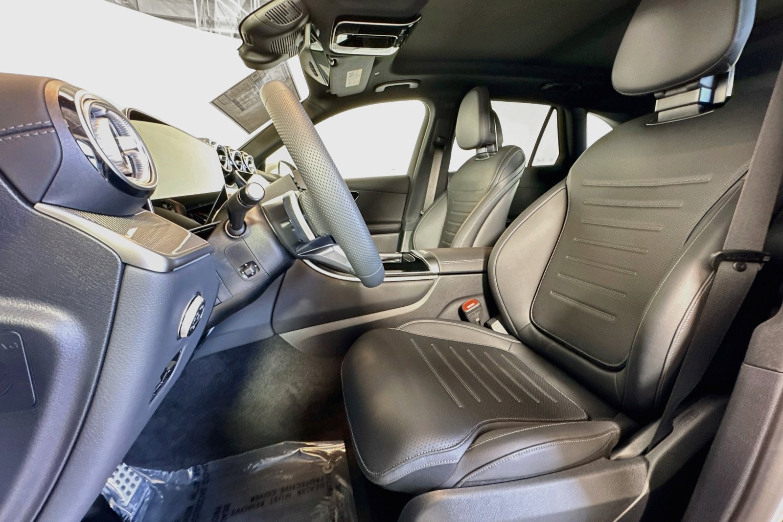 New 2026 Cirrus Silver Metallic Mercedes-Benz GLC 300 image 18