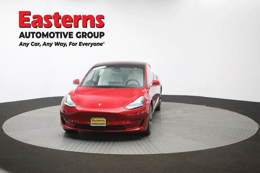 Used 2018 Red Tesla Long Range image 49