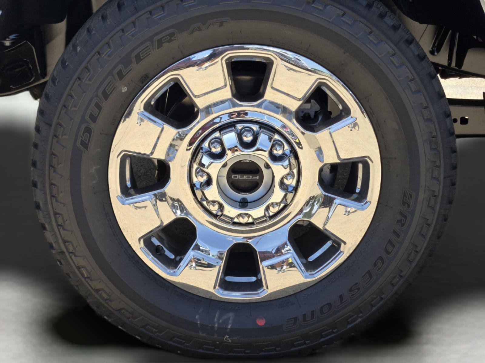 New 2026 Star White Metallic Tri-Coat Ford F-250® Lariat® image 7