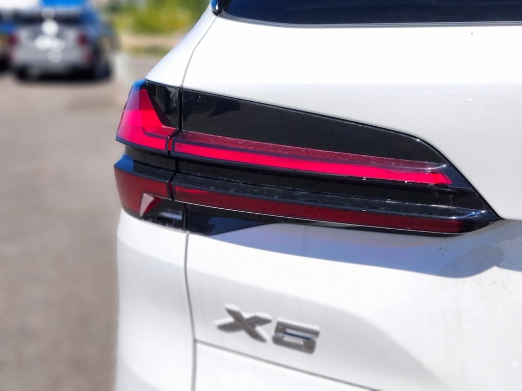 New 2026 White BMW xDrive50e image 8