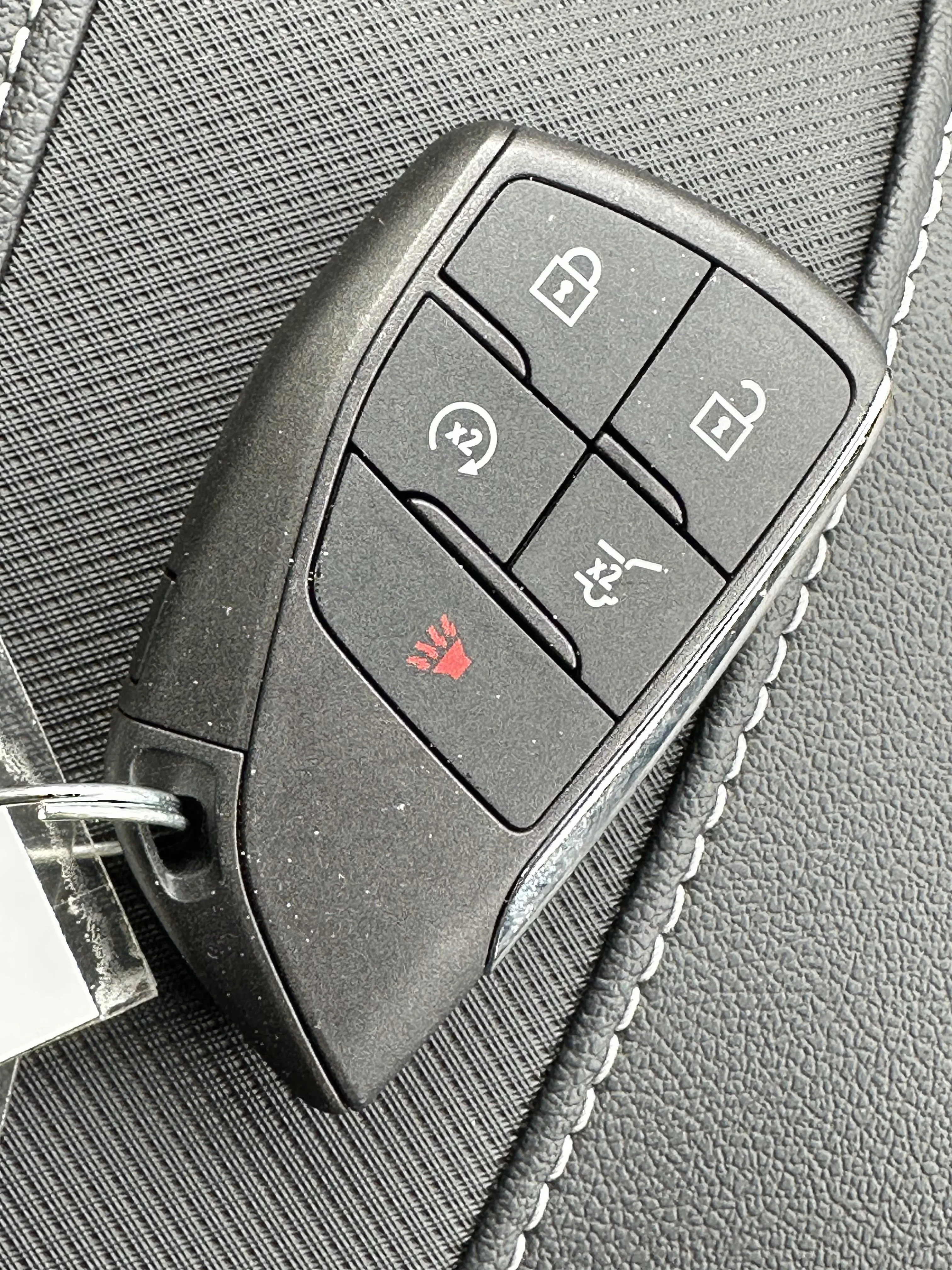 New 2026 Mosaic Black Metallic Chevrolet RS image 24