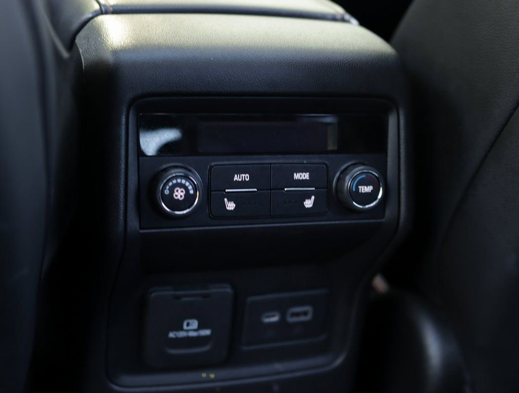2023 GMC Acadia AT4 - Photo 33