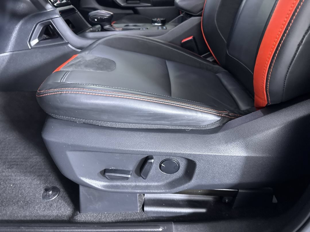 Used 2024  Ford Raptor image 12