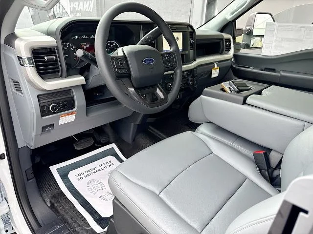 New 2026 Oxford White Ford F-250® XL image 38