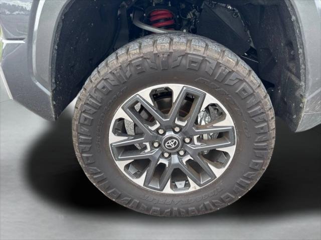 Certified Used 2026 MAGNETIC GRAY MET. Toyota  image 35