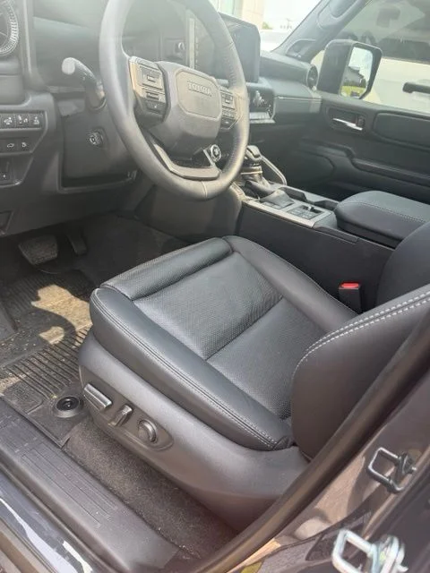 Used 2026  Toyota Base image 13