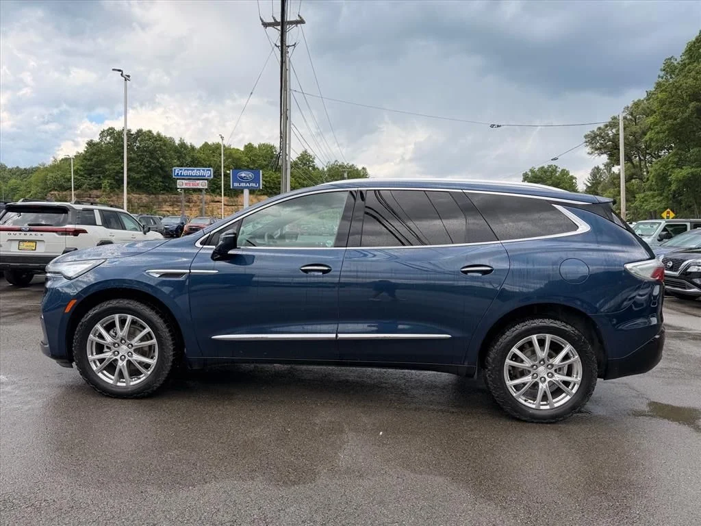 Used 2022 Blue Buick Essence image 4
