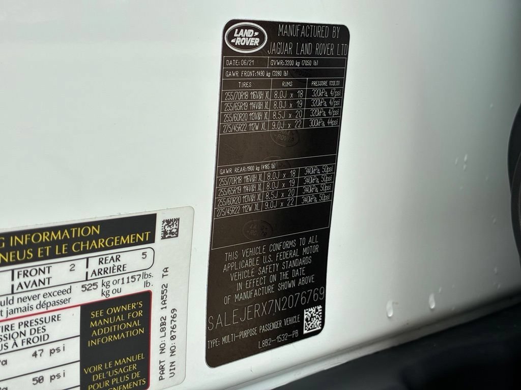 Used 2022 White Land Rover S image 37