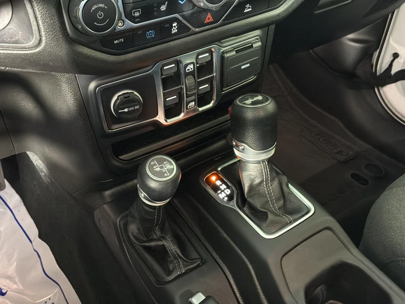 Used 2024 Bright White Clearcoat Jeep Sport S image 34